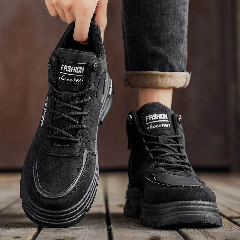 High Top Boots Four Season Outdoor Work Shoes Men's Anti Slip and Comfortable Black Boots Fashion British Casual Leather Boots