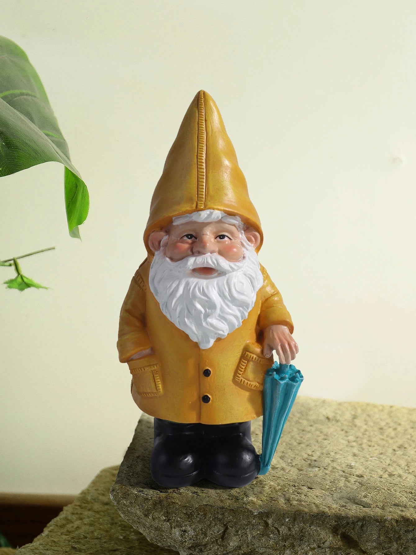 Garden Gnome Statue, Yellow Gnome with Umbrella, Outdoor Landscape Decoration, Garden, Courtyard, and Lawn Decor