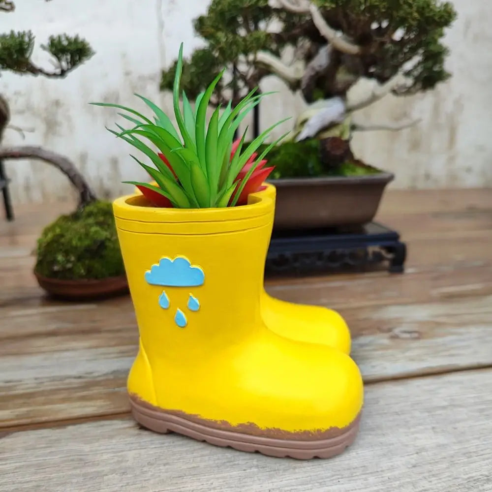 Garden Decoration Resin Rain Boot Planter Funny Decorative Flower Pot Crafts Pen Holder Balcony