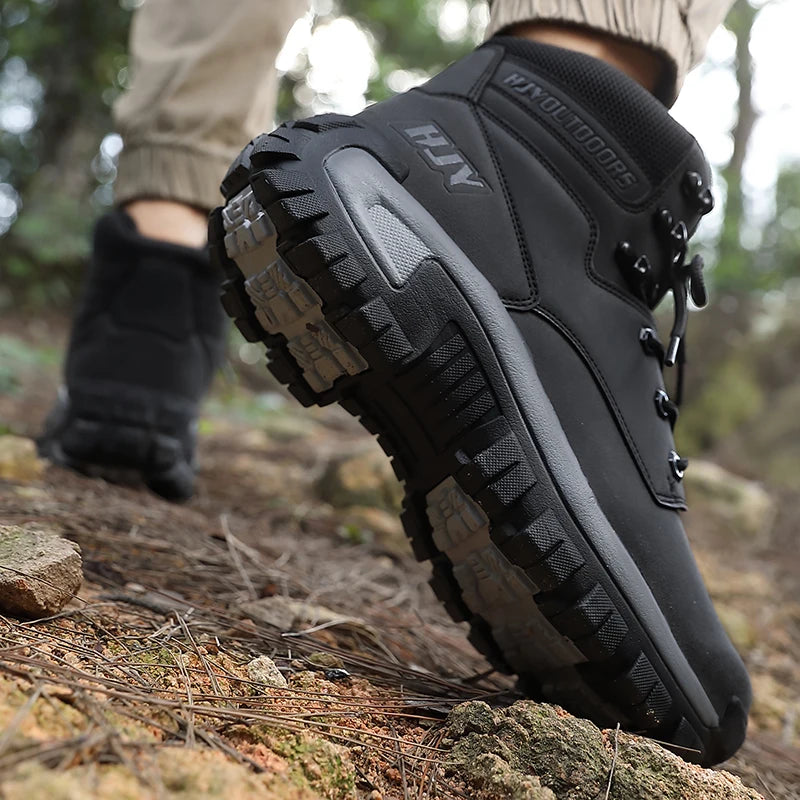 High-Top Leather Men's Boots Breathable Desert Combat Boots Outdoor Non-slip Hiking Boots Men Motorcycle Boots Work Ankle Boots
