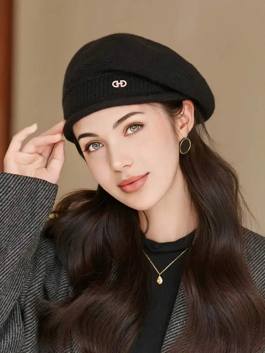 Autumn and winter fashionable women's hats, elegant berets, warm and windproof pile hats, comfortable and versatile