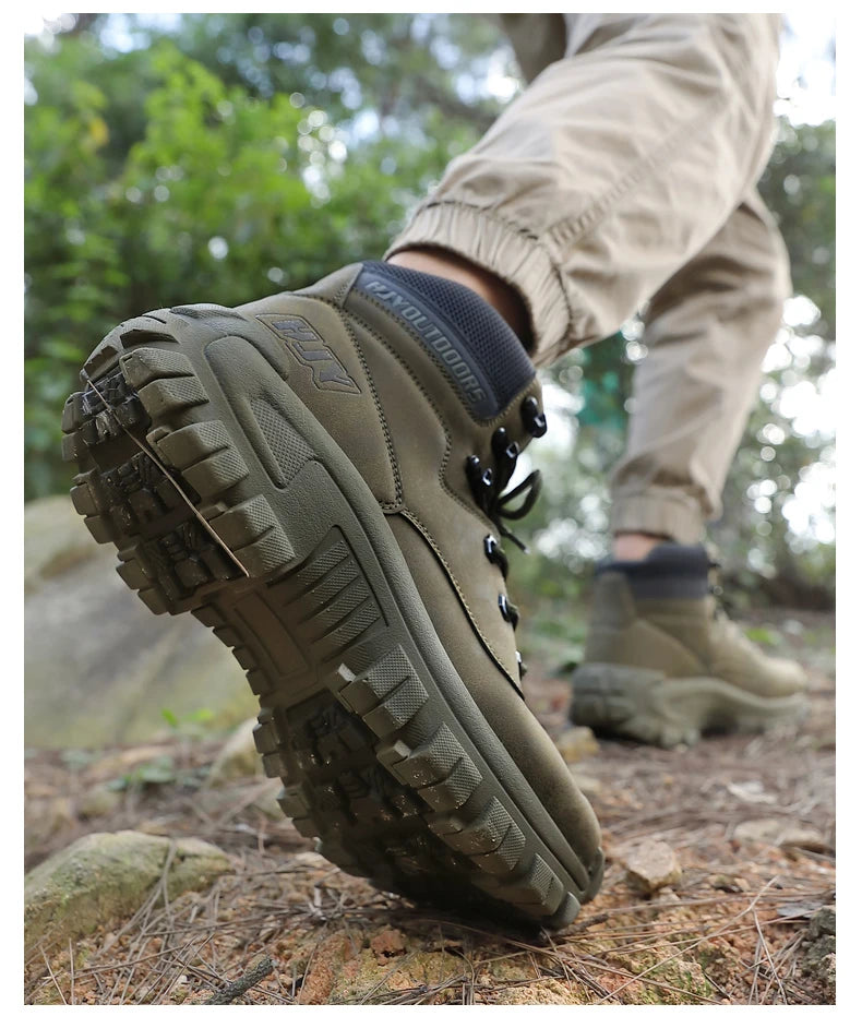 High-Top Leather Men's Boots Breathable Desert Combat Boots Outdoor Non-slip Hiking Boots Men Motorcycle Boots Work Ankle Boots