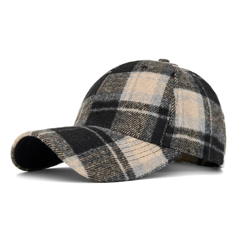 Hats for Men and Women New Classic Plaid Baseball Cap for Autumn and Winter Hard-Brimmed Face-Slimming Duckbill Cap Sun Hat