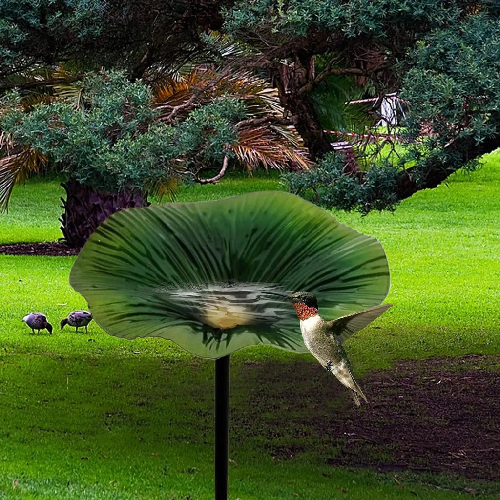 Bird waterer and feeding station Outdoor Bird Bath Pole Water Feeder Flower Shape Decorative Feeding Station Garden Decor
