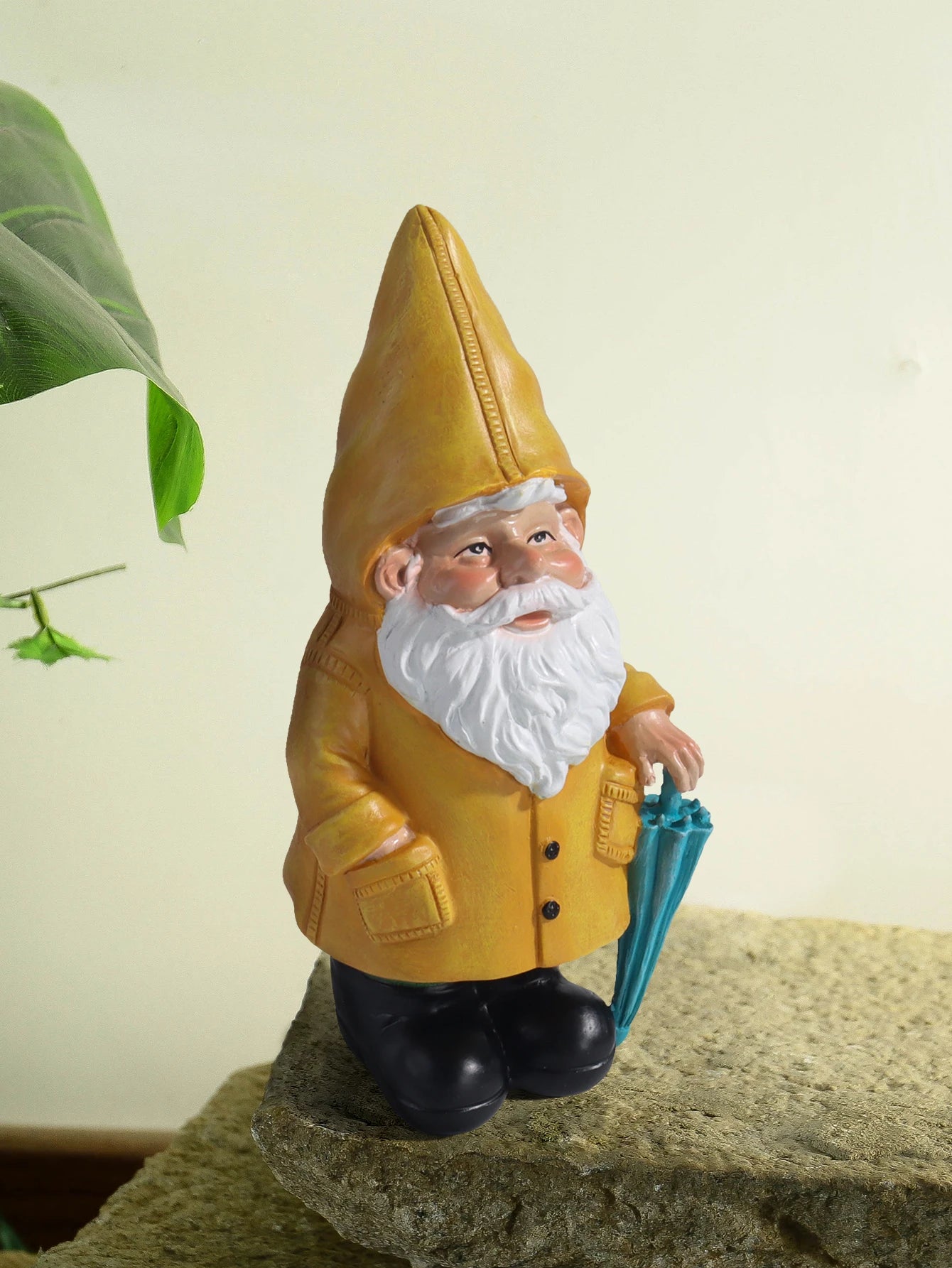 Garden Gnome Statue, Yellow Gnome with Umbrella, Outdoor Landscape Decoration, Garden, Courtyard, and Lawn Decor
