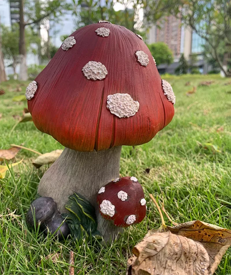 Garden Creative Simulation Mushroom Resin Decoration Items Outdoor Courtyard Lawn Accessories Kindergarten Landscape Ornaments