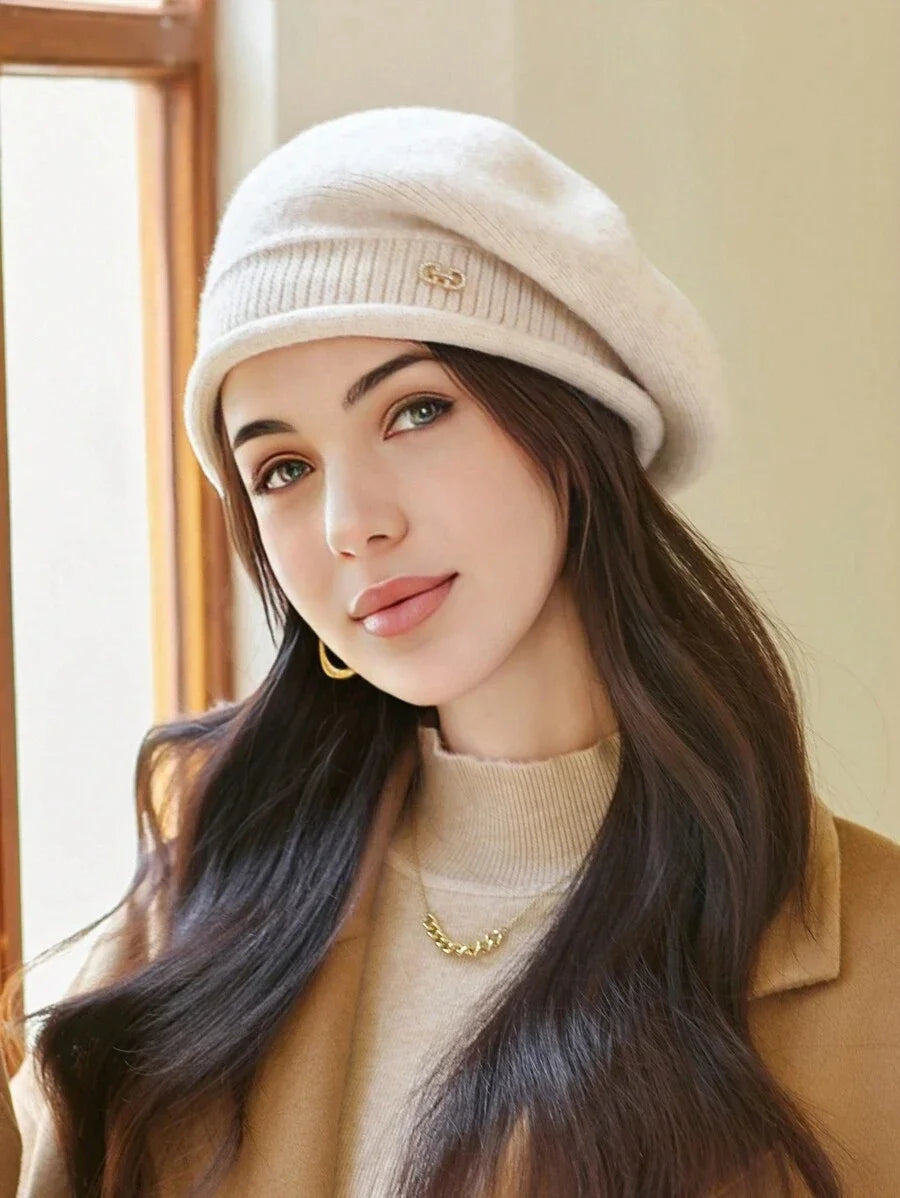 Autumn and winter fashionable women's hats, elegant berets, warm and windproof pile hats, comfortable and versatile
