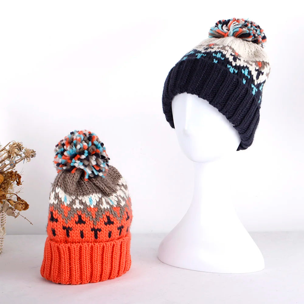 2024 skiing Cashmere Woman Winter Hat Autumn Beanies With Pompom Warm Wool Skullies Wholesales acrylic beanies winter hat