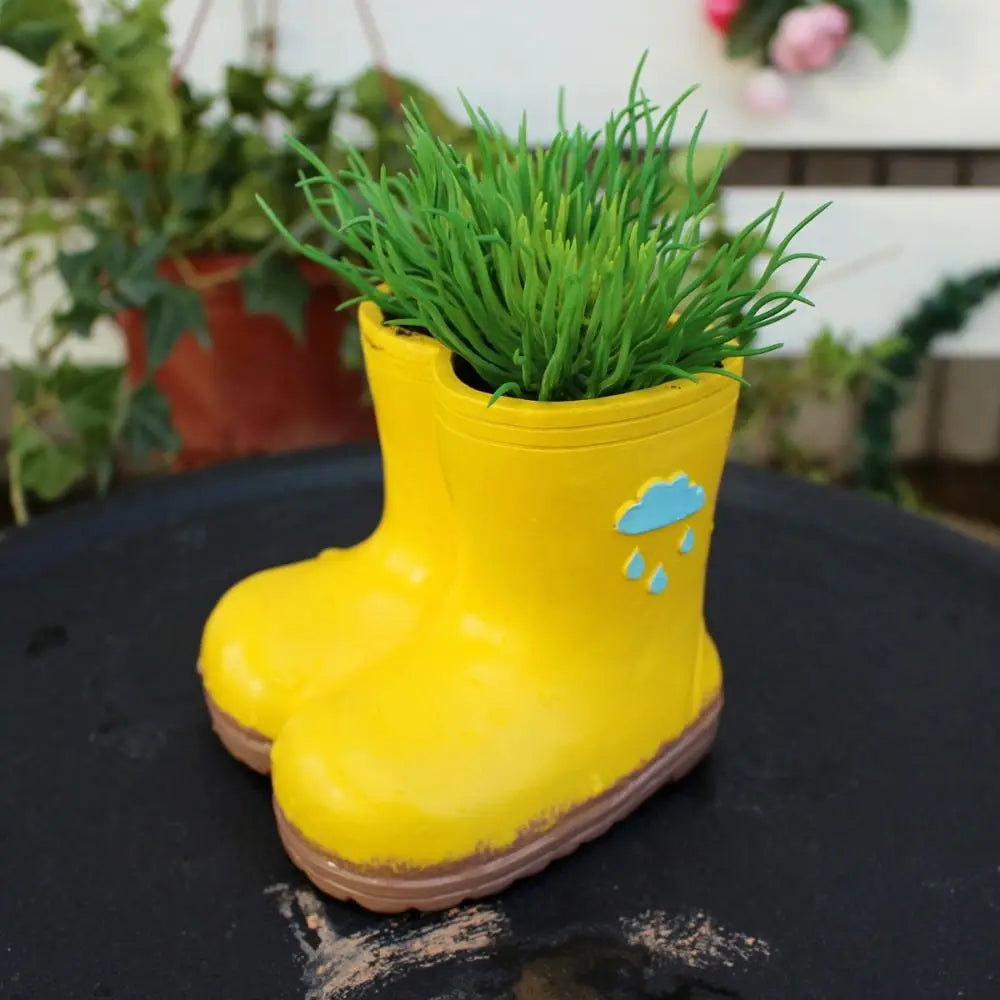 Garden Decoration Resin Rain Boot Planter Funny Decorative Flower Pot Crafts Pen Holder Balcony