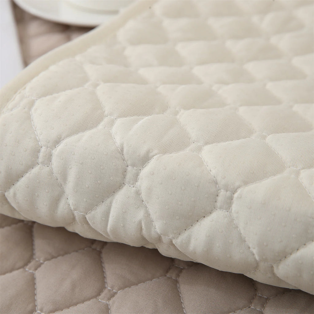 Quilted Sofa Cover Dogs Pets Kid Anti-Slip Couch Covers Anti-wear Slipcovers Furniture Protector Seat Cover