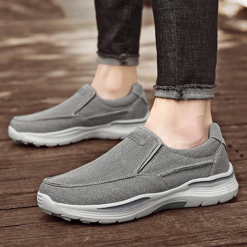 New Men's Casual Sports Shoes Outdoor Comfortable Shoelace-Free Hiking Shoes Denim Fashion And Comfortable Walking Whoes