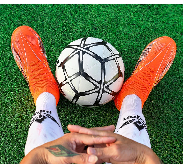 New High-Quality Sports Shoes with Strong Grip, Non-Slip and Wear-Resistant, Special Football Shoes for Youth and Adults for Competition and Training