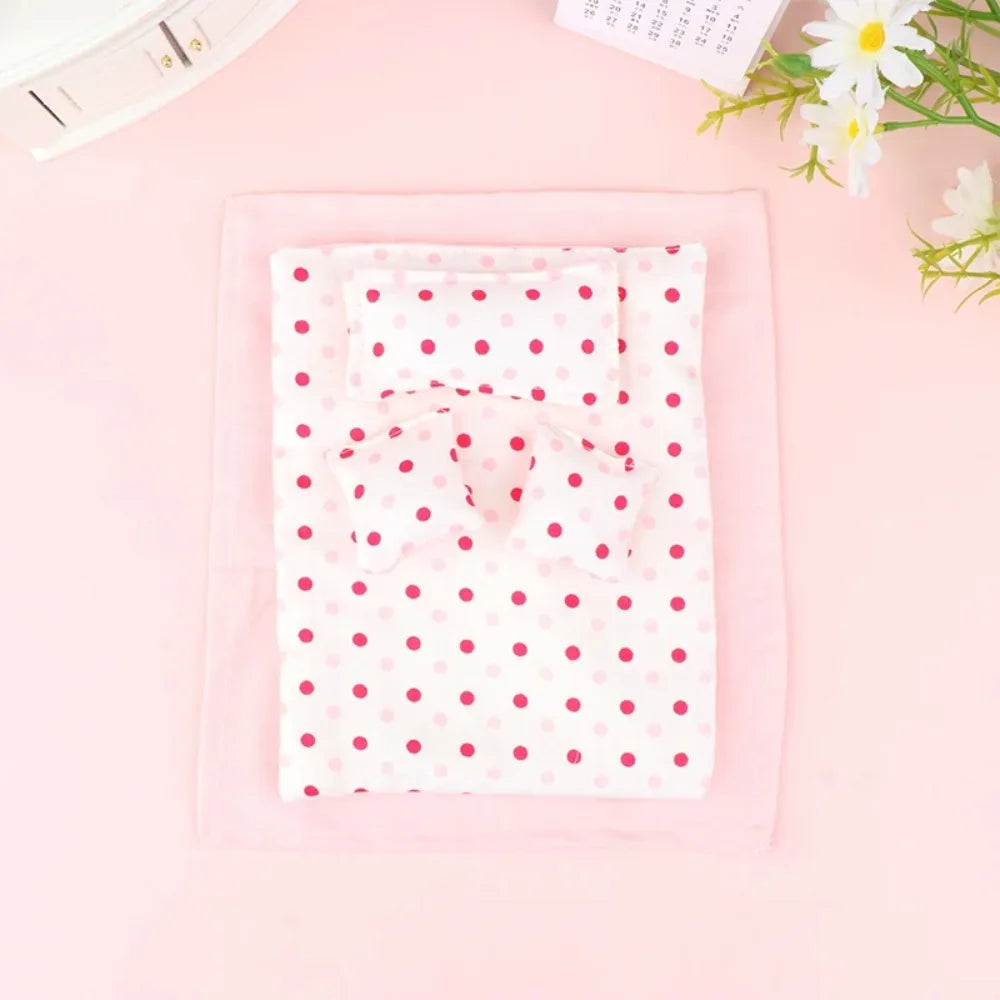 Five-piece Set Lovely Dollhouse Sleeping Blanket Bed Sheet Miniature Dollhouse Miniature Bed 1:12 Scale Quilt 20cm Bedding
