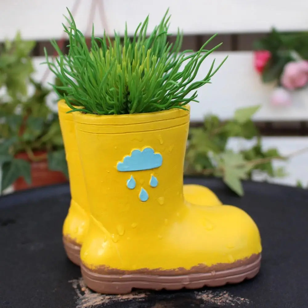Garden Decoration Resin Rain Boot Planter Funny Decorative Flower Pot Crafts Pen Holder Balcony