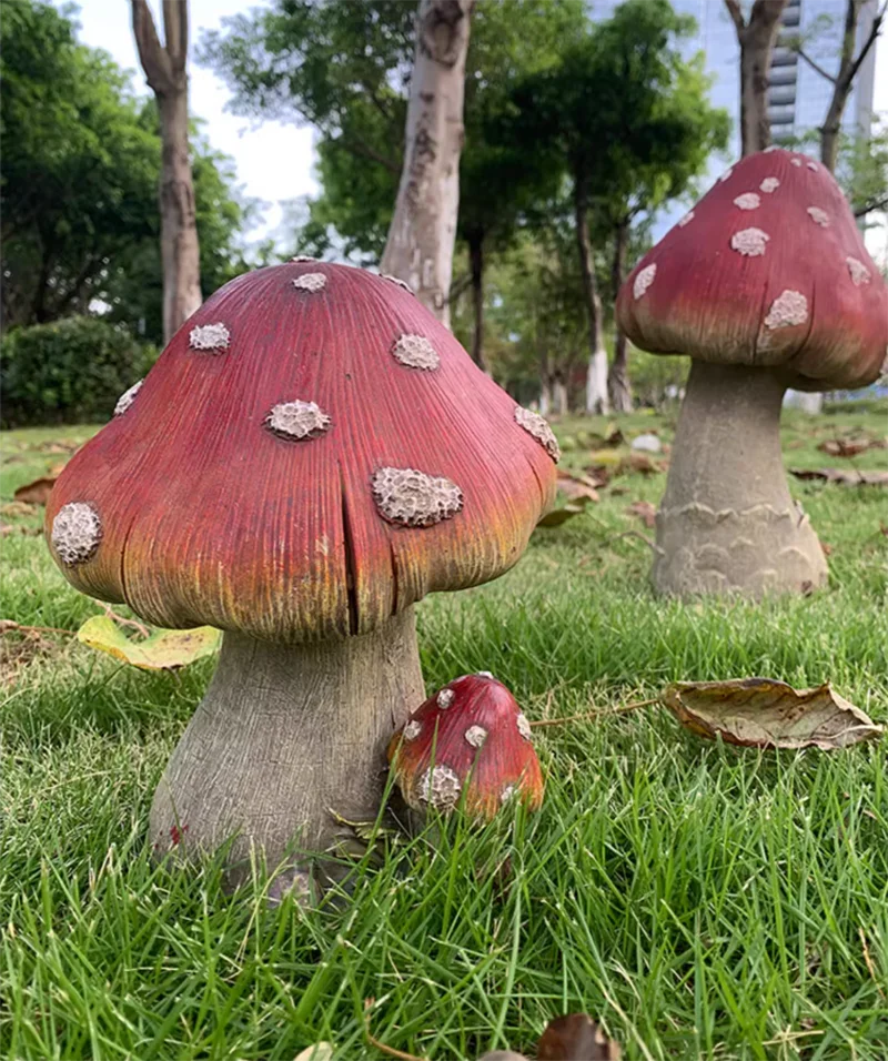 Garden Creative Simulation Mushroom Resin Decoration Items Outdoor Courtyard Lawn Accessories Kindergarten Landscape Ornaments