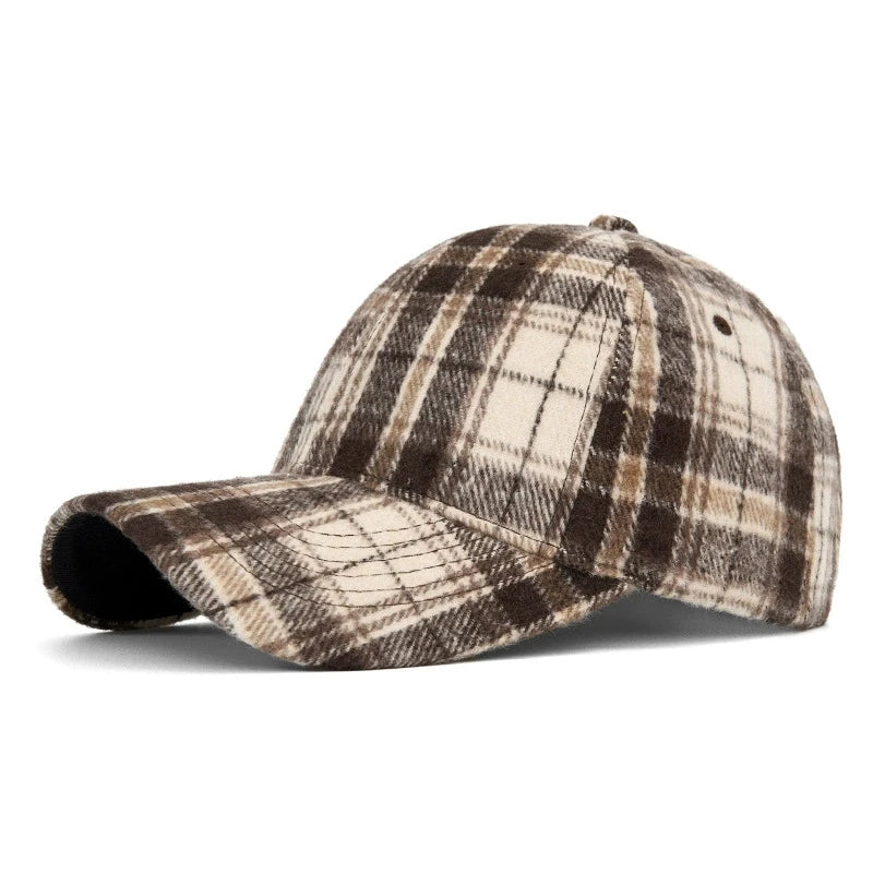 Hats for Men and Women New Classic Plaid Baseball Cap for Autumn and Winter Hard-Brimmed Face-Slimming Duckbill Cap Sun Hat