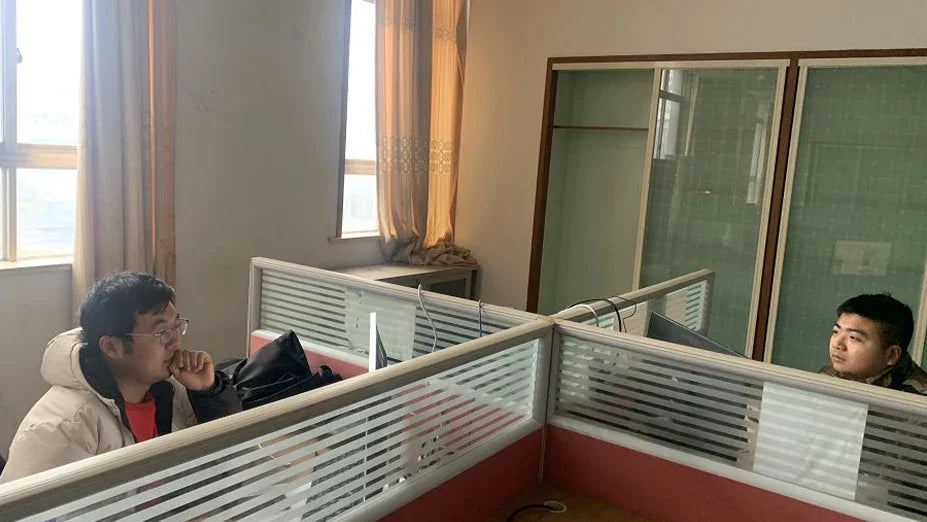 Glow-in-the-dark wood shrimp squid hook plastic hard bait blowpipe octopus hook lure fake bait squid bait