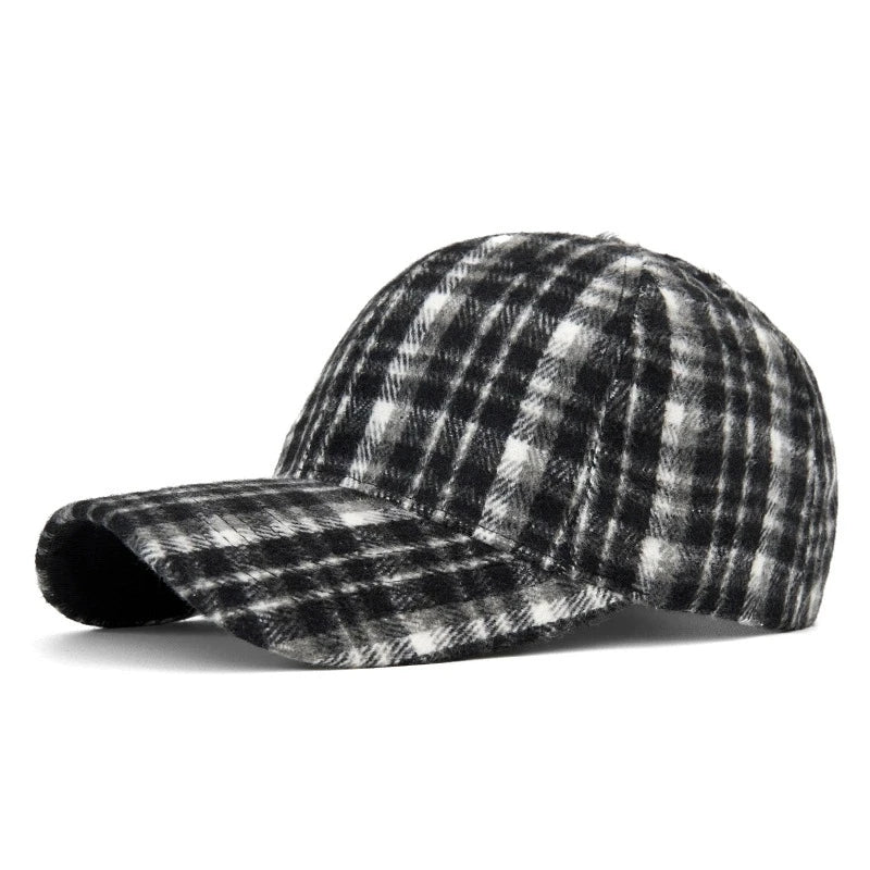 Hats for Men and Women New Classic Plaid Baseball Cap for Autumn and Winter Hard-Brimmed Face-Slimming Duckbill Cap Sun Hat