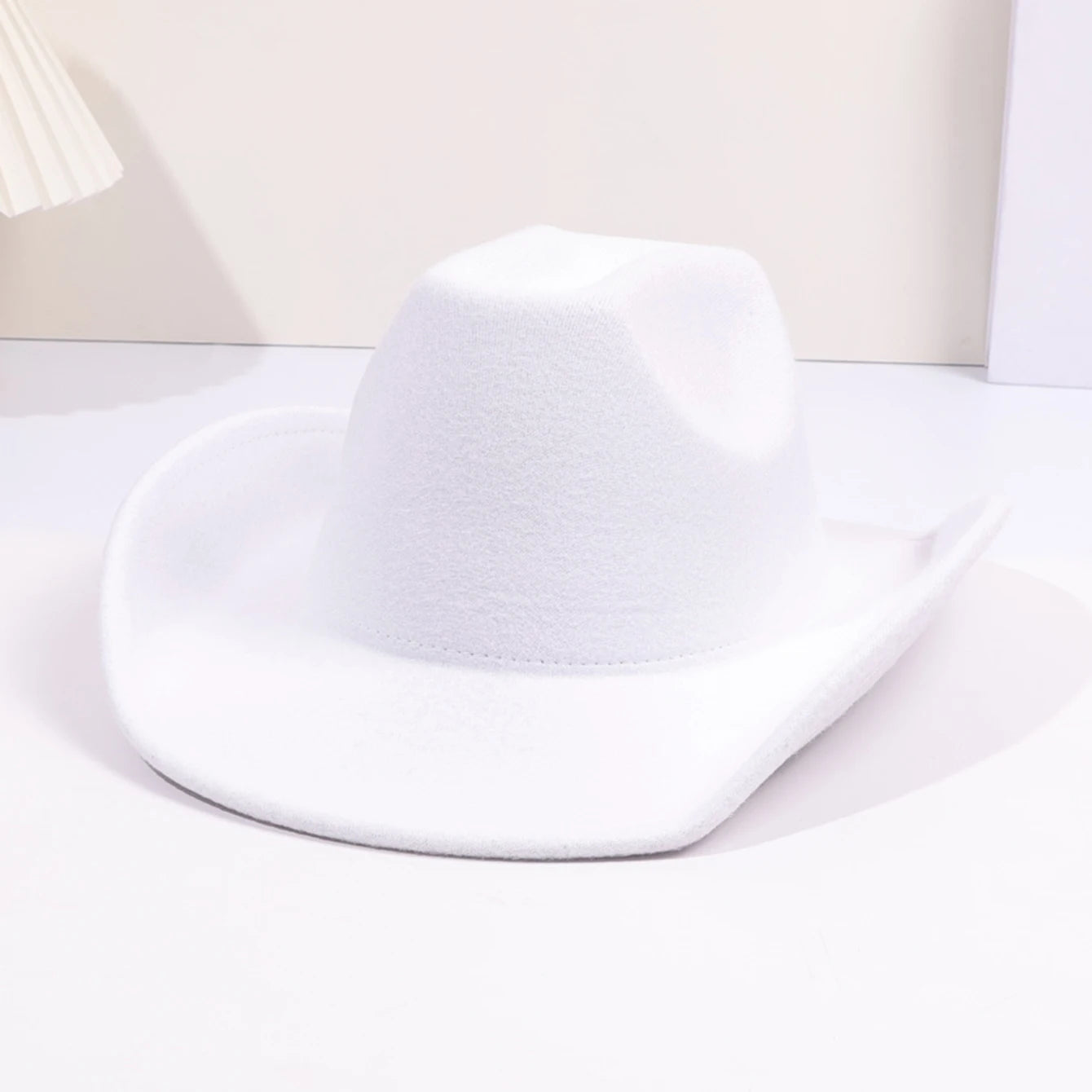 Solid color felt hat, British retro jazz hat, flat brimmed cowhide hat, flat top hat, can be paired with accessories