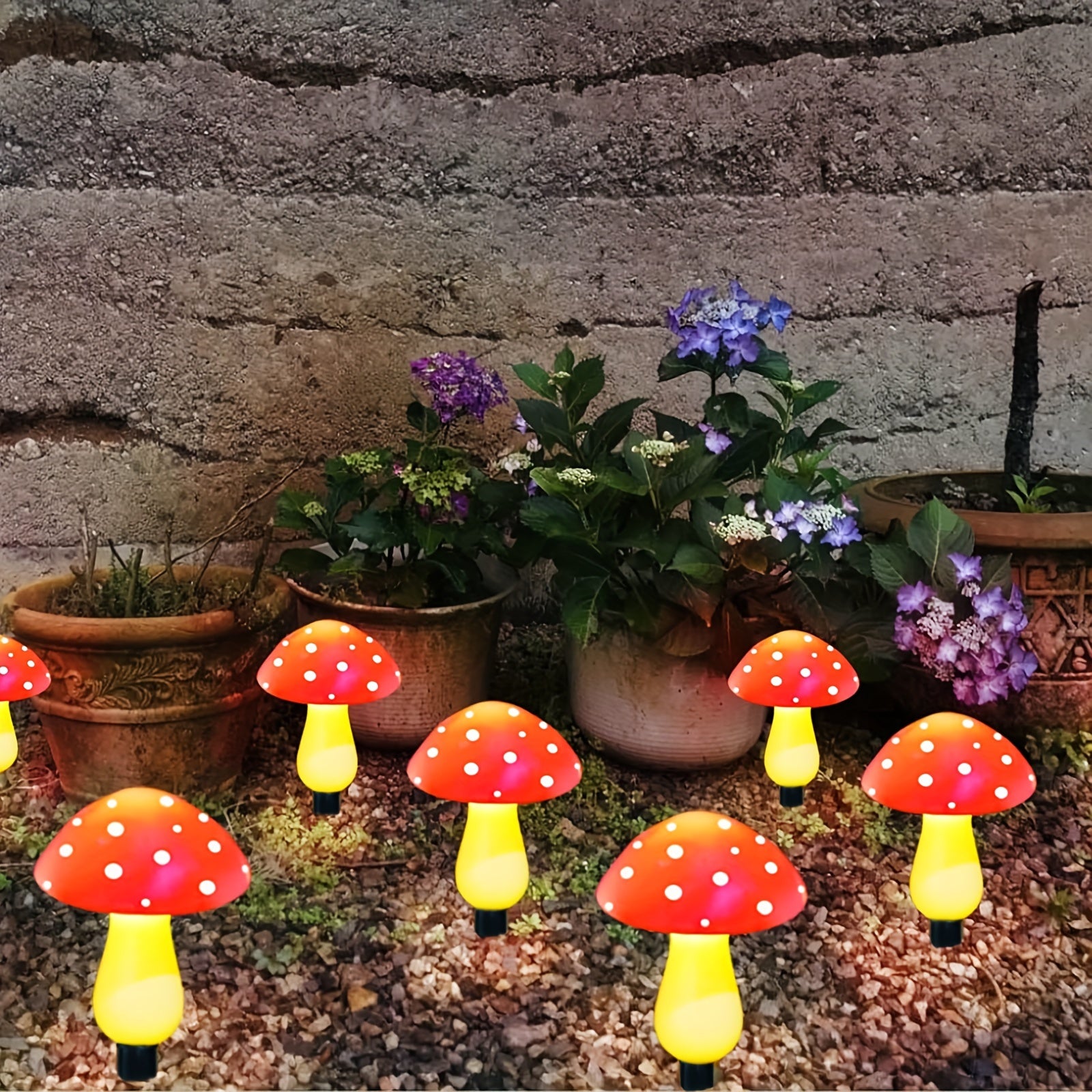 Set of 6 Solar Mushroom Lights for Garden Decorations, Outdoor Solar Red Mushroom Light for Yard Pathway Grave Decor