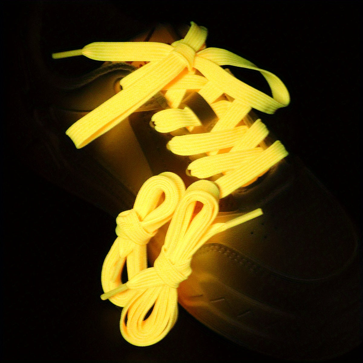Enhanced Visibility Reflective Luminous Shoelaces for Sneakers & Sports Shoes - Night Running Accessories