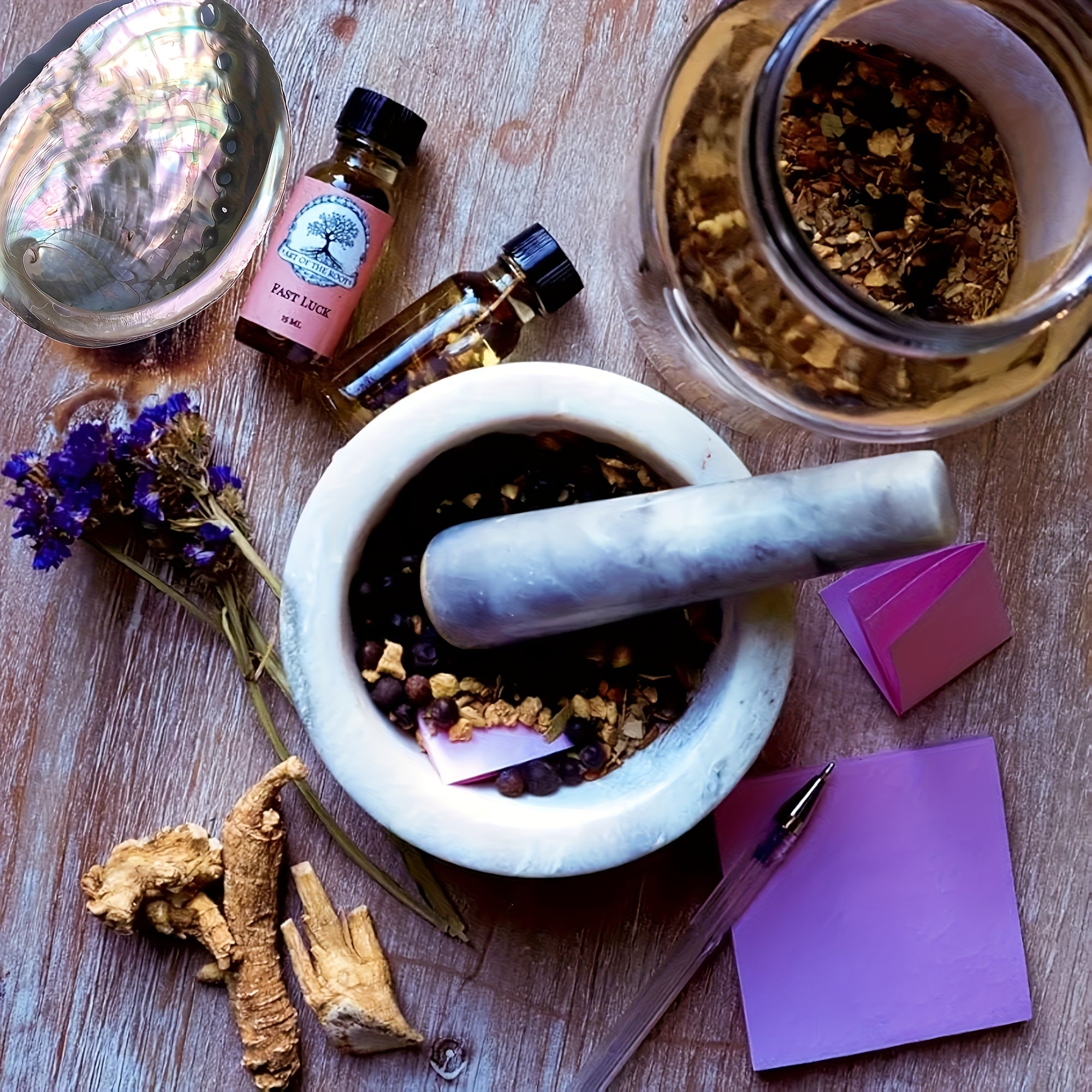 Witchcraft Kit with Grinding And Pounding Tank - Candles, Witches Crystals, Dried Flowers, Vanilla, Beginner Box Starter. Suitable for Full Moon Ceremonies And Decorative Materials for Magic. Ideal for Gifting During Black Hi