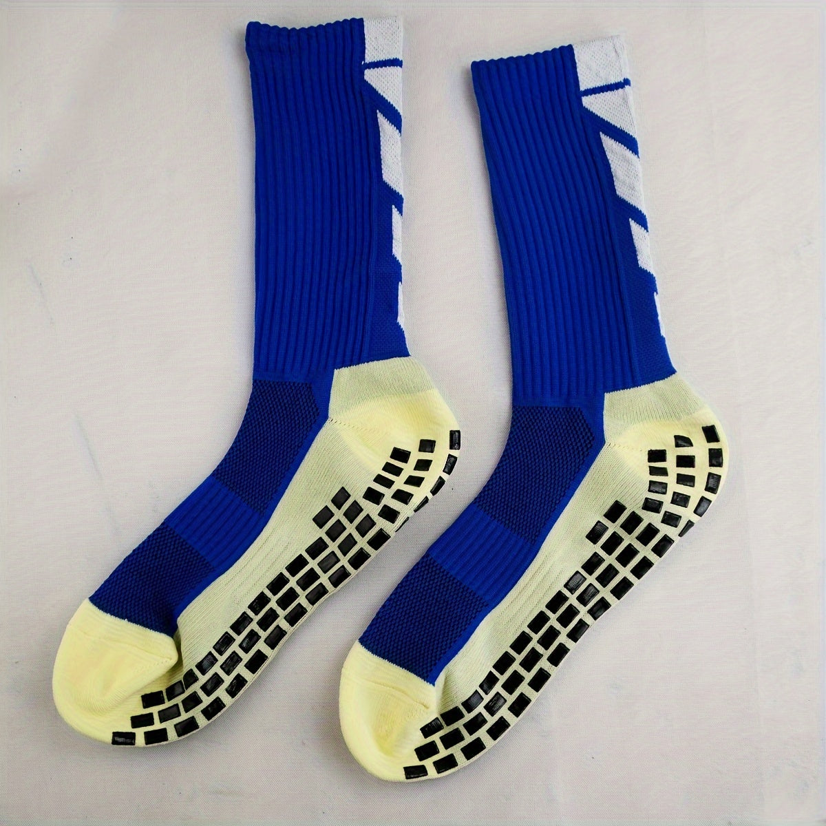 Non-Slip Rubber Grip Cushioned Soccer Socks - Anti-Slip Training Socks with Non-Slip Traction, All-Season Athletic Socks for Football, Basketball, Running, Hiking