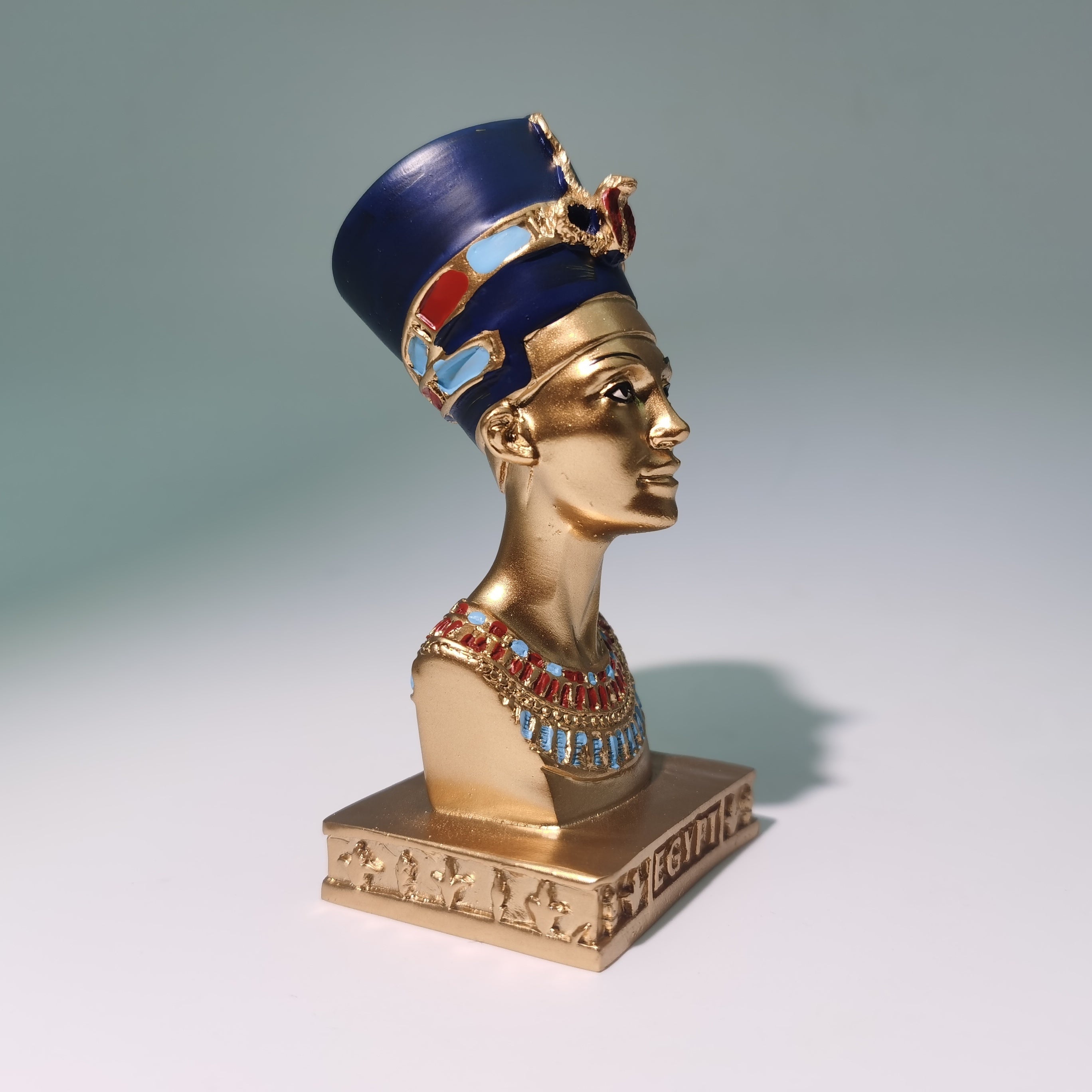 1pc Exquisite Cleopatra Resin Figurine - Home, Room, Garden Decoration, Tourist Souvenir, Bookcase Art - Unique Holiday Gift, Collectible Statue
