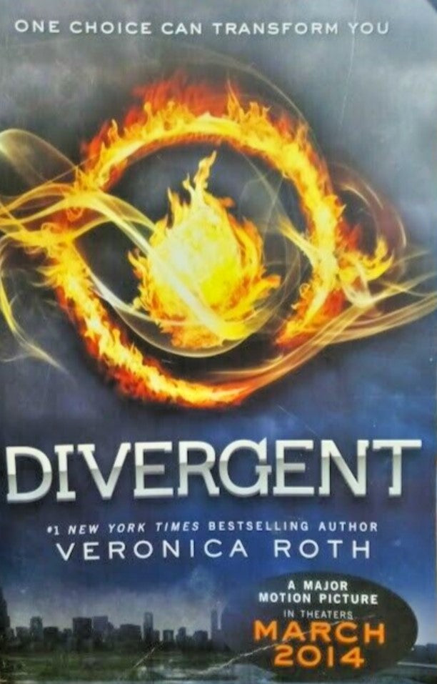 divergent-ser-divergent-by-veronica-roth-2012-trade-paperback-b-4
