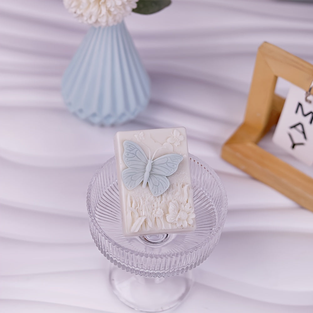 Handmade Soap Using Silicone Molds for Butterfly-Shaped Grass Blocks, Three-Dimensional Scented Candles, And Silicone Molds