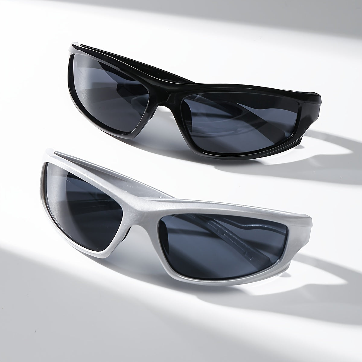 2pcs Wrap Around Sports Fashion Glasses For Women Men Y2K Mirrored Outdoor Sun Shades For Driving Hiking Travel