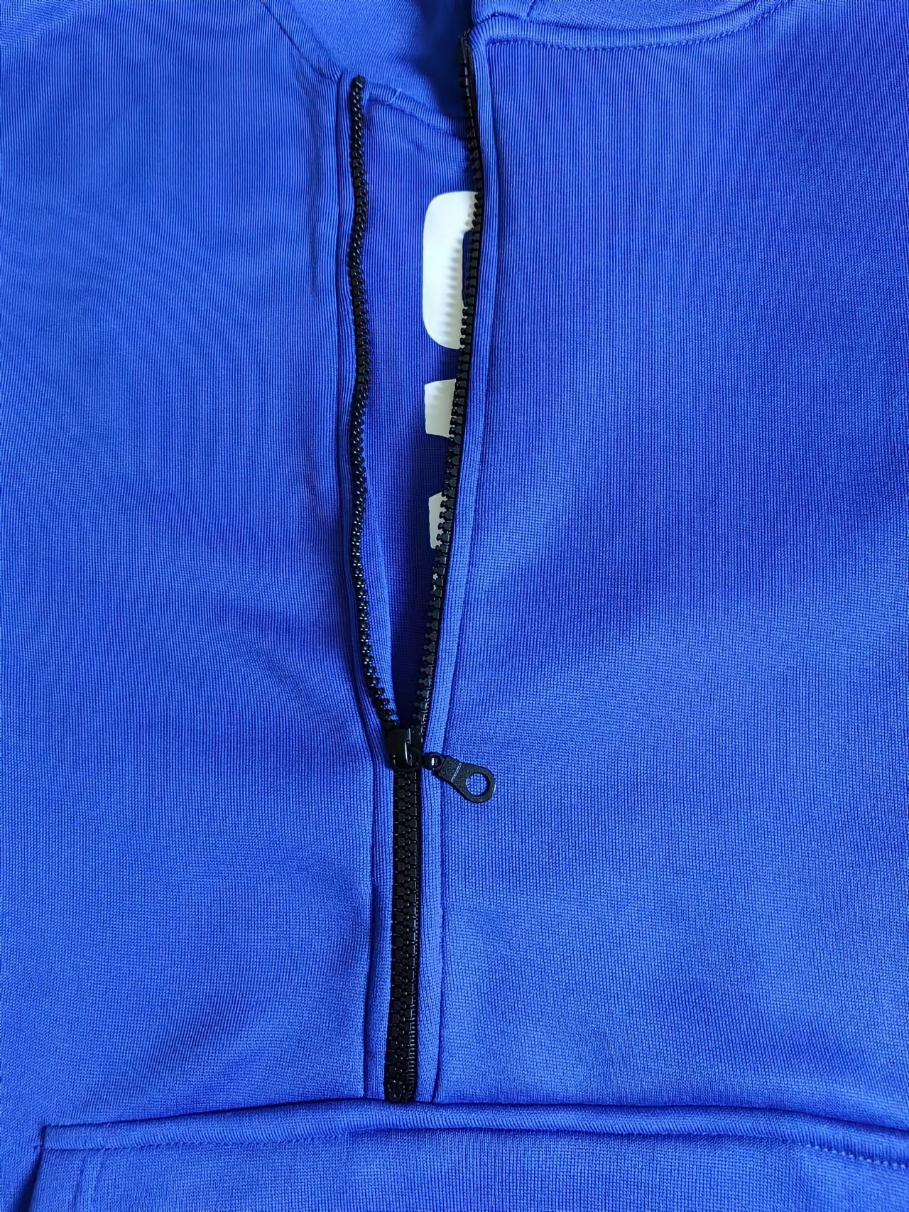 Men's Long Sleeve Letter Print Hoodie Sweatshirt with Kangaroo Pocket, Zipper Sloped Collar, Suitable for Outdoor Sports, Autumn and Winter Fashion