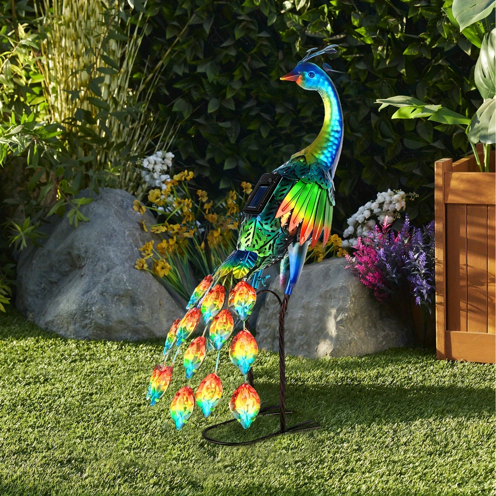 Outdoor Solar Peacock Statue Garden Decor,Metal Birds Garden Sculptures & Statues,Metal Peacock Yard Art Lawn Backyard Decoration Outdoor Sculpture