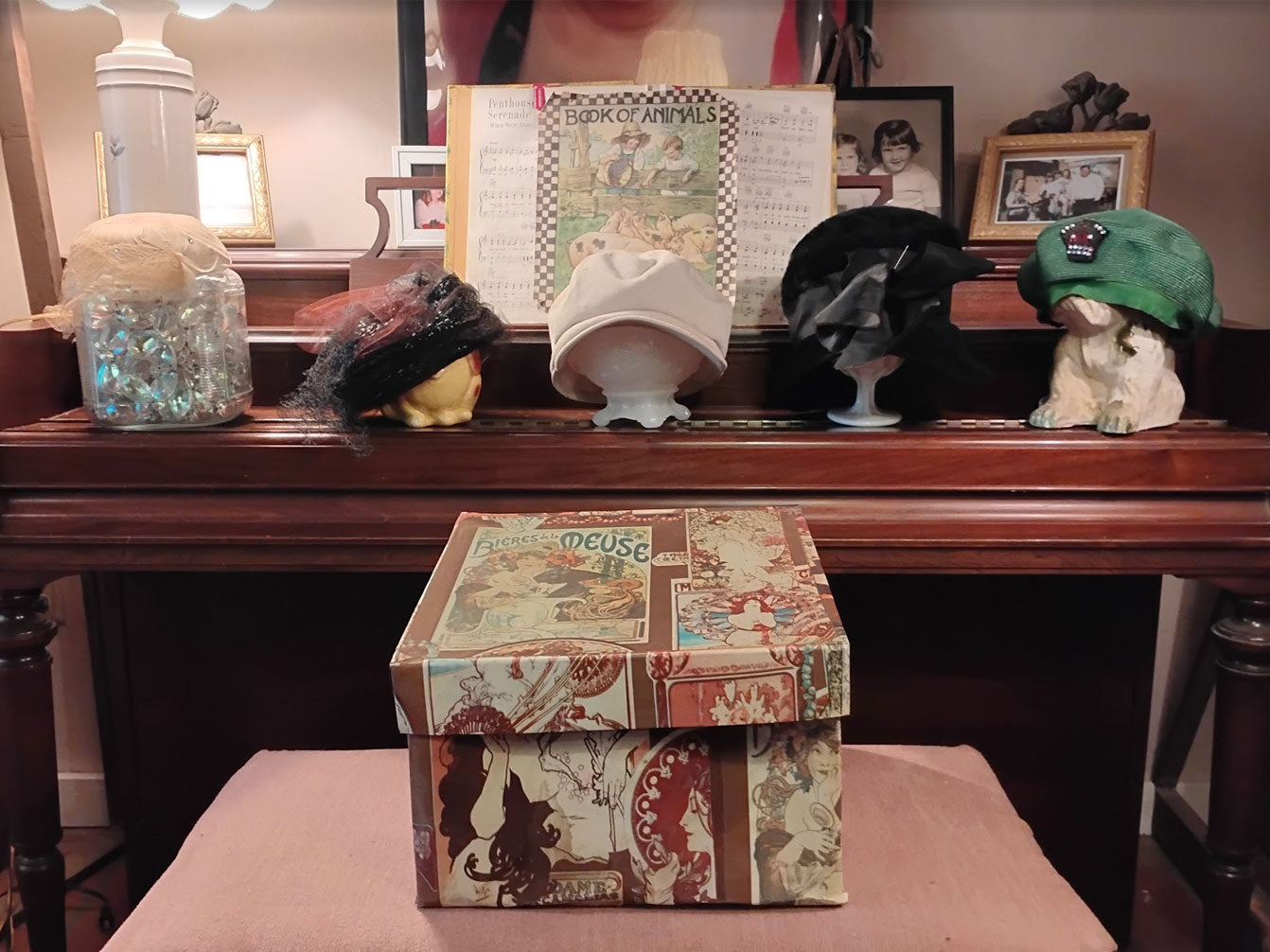 vintage-hats-hat-box-hg-12