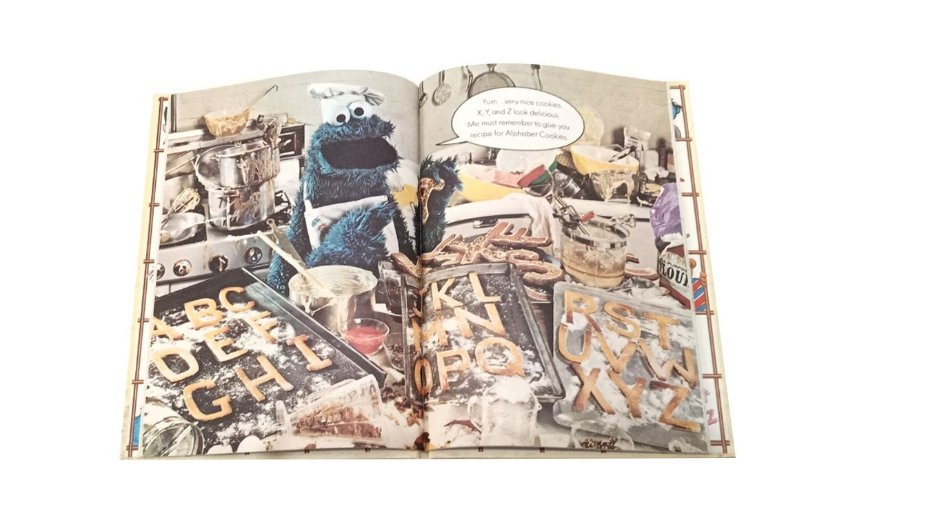 The Sesame Street Treasury Volume 15 Hardcover 1983   b35